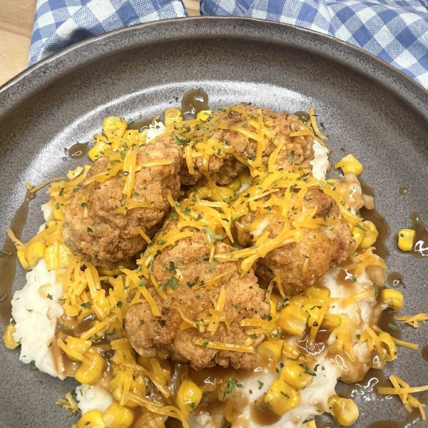 Overhead image of a homemade KFC Bowl